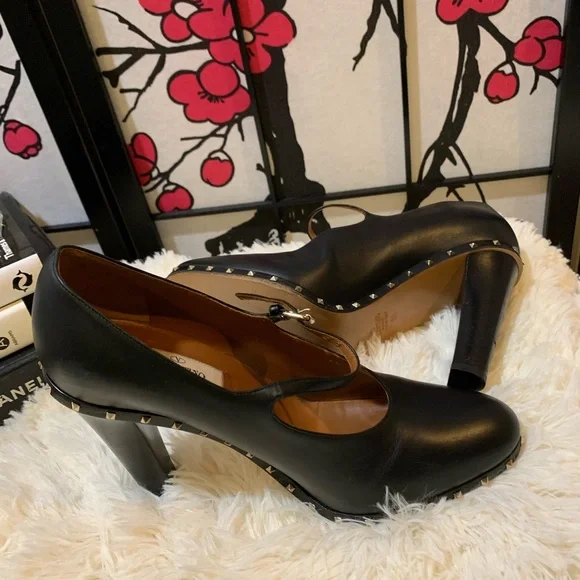 $995 Valentino ‘Soul Stud’ Rockstud Black Leather Mary Jane Pumps Size 8 / 38.5